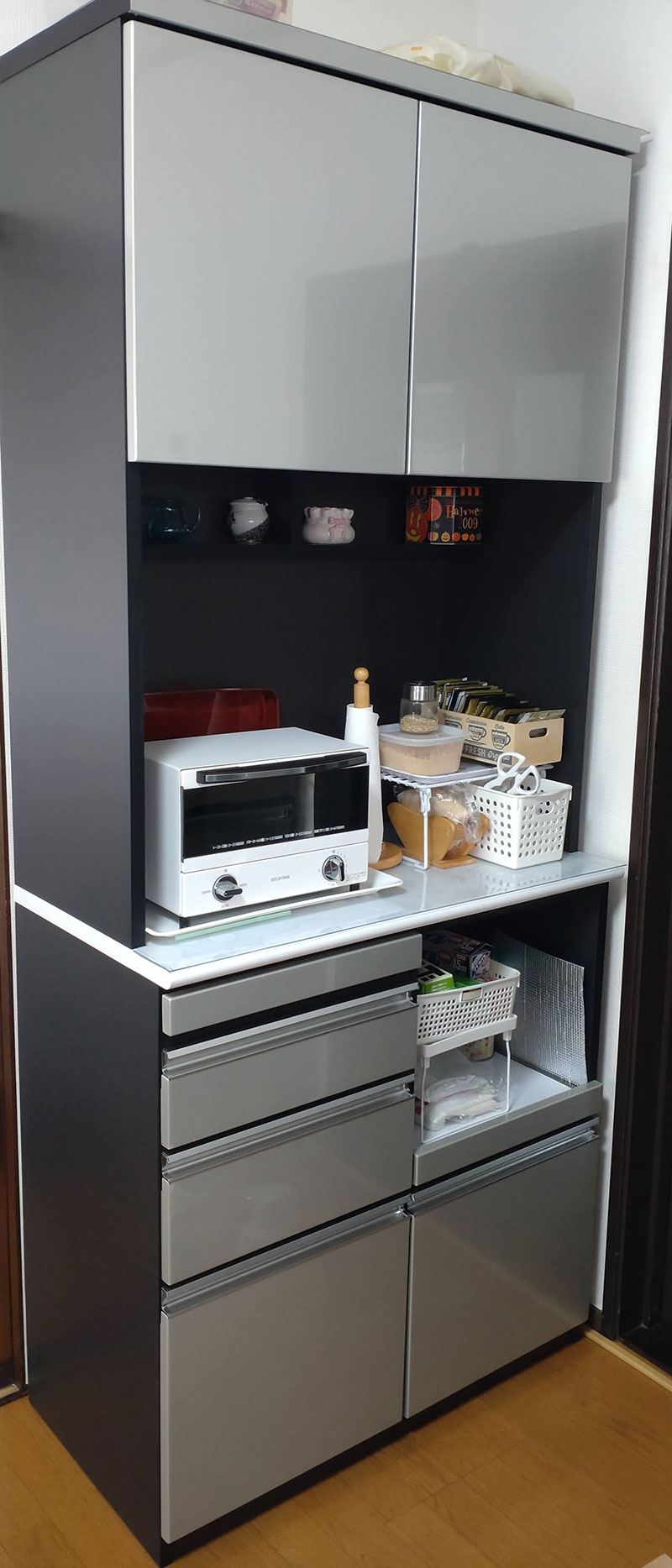 日本製 鏡面 食器棚 キッチンボード 完成品 85cm メタル｜ユニット